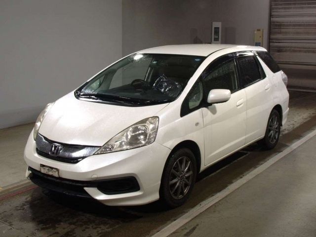 6451 Honda Fit shuttle GG7 2013 г. (TAA Chubu)